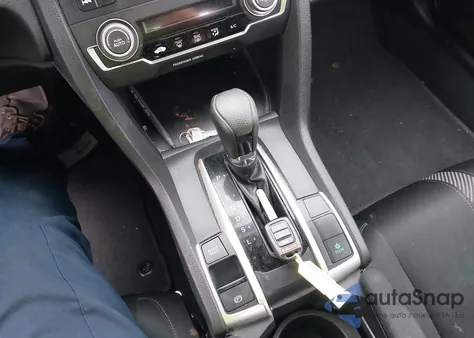 2016 Honda Civic Lx z USA, uszkodzony, nr VIN 2HGFC2F58GH541790